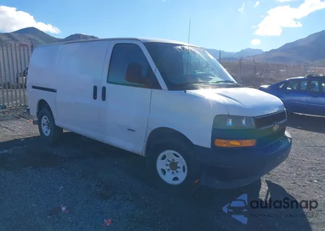 2019 Chevrolet Express 2500 Work Van из США, поврежденный, VIN 1GCWGAF11K1228565